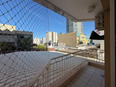 Apartamento com 2 Quartos para alugar, 100m² no Centro, Uberlândia
