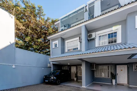 Casa de Condomínio com 3 Quartos à venda, 205m² no Vila Assunção, Porto Alegre
