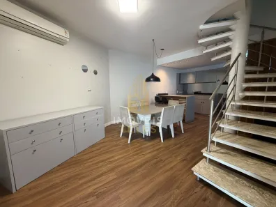 Sobrado com 3 Quartos para alugar, 150m² no Praia Brava de Itajaí, Itajaí