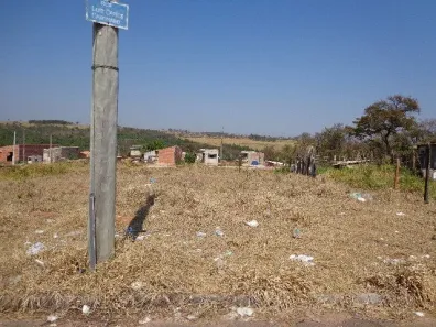 Lote/Terreno à venda, 250m² no Cidade Aracy, São Carlos