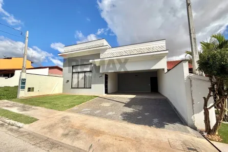 Casa de Condomínio com 3 Quartos para alugar, 202m² no Zona Industrial, Sorocaba