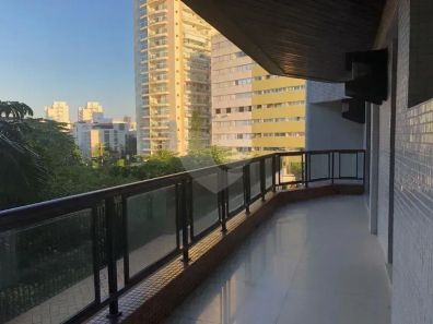 Apartamento com 3 Quartos à venda, 214m² no Jardim Las Palmas, Guarujá