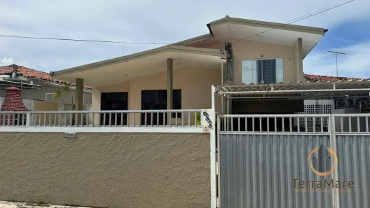 Casa com 4 Quartos para alugar, 375m² no Estados, João Pessoa
