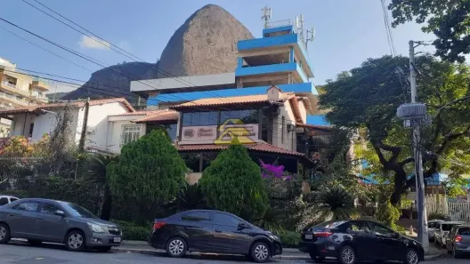Imóvel Comercial com 4 Quartos à venda, 550m² no Grajaú, Rio de Janeiro