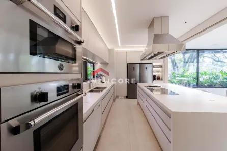 Casa com 3 Quartos à venda, 550m² no Jardim Guedala, São Paulo