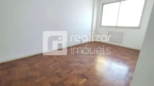Apartamento com 2 Quartos para alugar, 76m² no Centro, Florianópolis