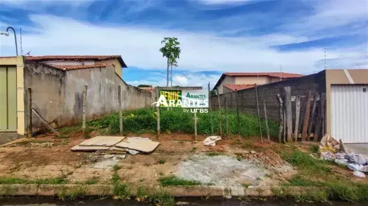 Lote/Terreno à venda, 300m² no Segismundo Pereira, Uberlândia