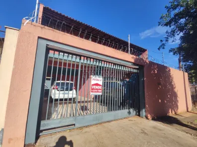 Casa com 6 Quartos à venda, 310m² no Campo Belo, Londrina