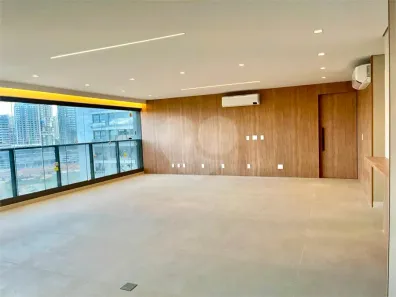 Apartamento com 2 Quartos à venda, 160m² no Jardim Fonte do Morumbi, São Paulo