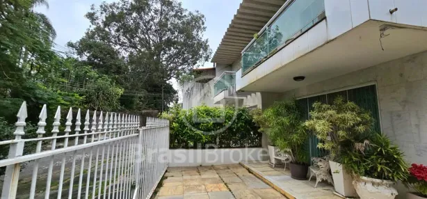 Casa com 5 Quartos à venda, 353m² no Jardim Guanabara, Rio de Janeiro
