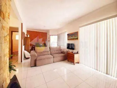 Sobrado com 3 Quartos à venda, 126m² no Praia das Palmeiras, Caraguatatuba