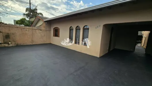Casa com 2 Quartos à venda, 117m² no Aeroporto, Londrina