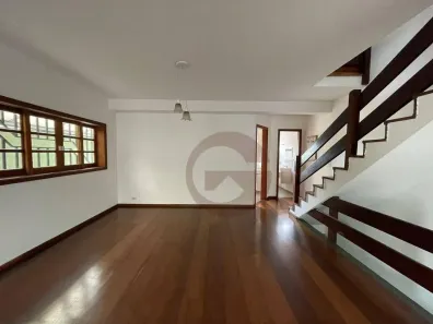 Casa de Condomínio com 3 Quartos à venda, 180m² no Jardim Olympia, São Paulo