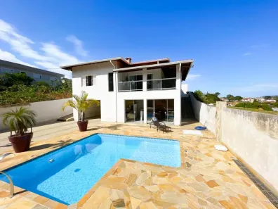 Fazenda/Sítio com 4 Quartos à venda, 600m² no Centro, Socorro