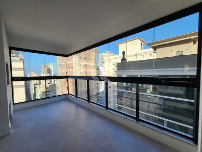 Apartamento com 3 Quartos à venda, 133m² no Meia Praia, Itapema