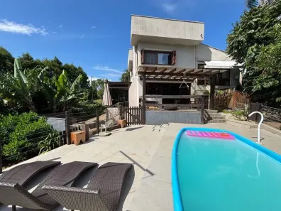 Casa de Condomínio com 3 Quartos à venda, 254m² no Elsa, Viamão