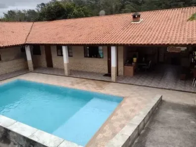 Fazenda/Sítio com 4 Quartos à venda, 240m² no , Nazaré Paulista