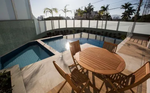 Apartamento com 3 Quartos à venda, 100m² no Capoeiras, Florianópolis