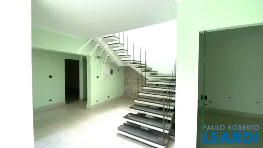 Sobrado com 1 Quarto à venda, 500m² no Indianópolis, São Paulo