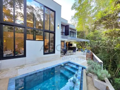 Casa de Condomínio com 3 Quartos à venda, 300m² no Cézar de Souza, Mogi das Cruzes