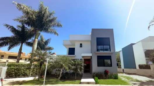 Casa de Condomínio com 4 Quartos para alugar, 288m² no Cachoeira do Bom Jesus, Florianópolis