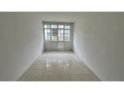 Apartamento com 2 Quartos para alugar, 74m² no Mury, Nova Friburgo