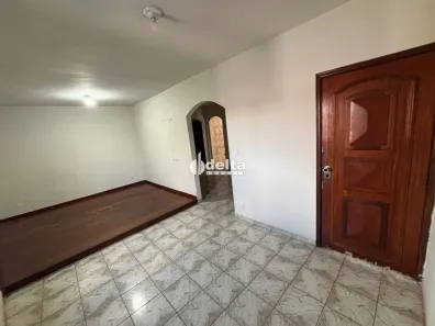 Apartamento com 2 Quartos para alugar, 55m² no Brasil, Uberlândia