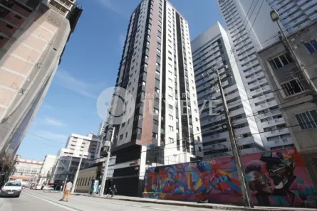 Apartamento com 2 Quartos para alugar, 33m² no Centro, Curitiba