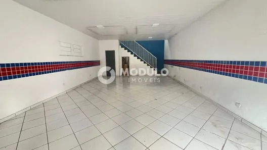 Ponto Comercial para alugar, 200m² no Nossa Senhora Aparecida, Uberlândia