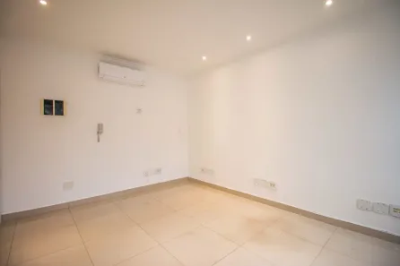 Ponto Comercial para alugar, 18m² no Jardim Taquaral, São Paulo