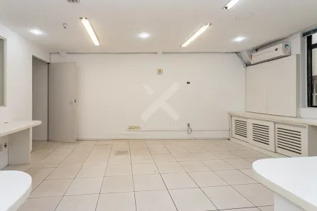 Sala Comercial para alugar, 97m² no Boa Vista, Porto Alegre
