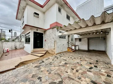 Imóvel Comercial com 3 Quartos à venda, 211m² no Embaré, Santos