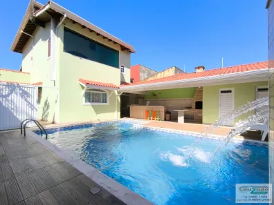 Sobrado com 4 Quartos à venda, 210m² no Jardim dos Prados, Peruíbe