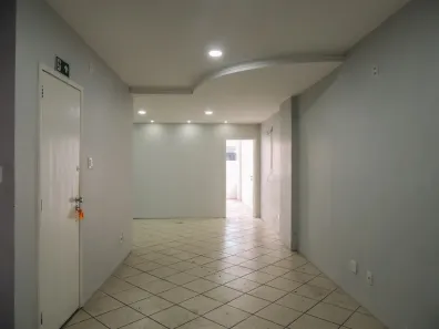 Sala Comercial à venda, 72m² no Centro, Juiz de Fora