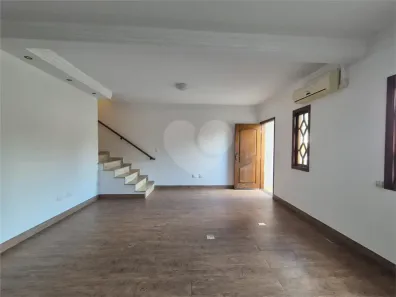 Sobrado com 3 Quartos à venda, 134m² no Vila Fiat Lux, São Paulo