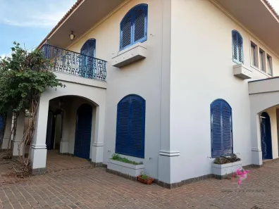 Sobrado com 3 Quartos para venda ou aluguel, 650m² no Centro, Leme
