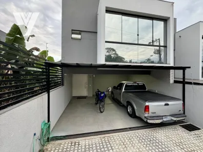 Casa com 3 Quartos à venda, 201m² no Água Verde, Blumenau