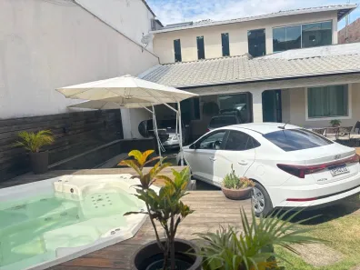 Casa com 3 Quartos para alugar, 368m² no Cabral, Contagem