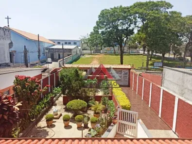 Sobrado com 3 Quartos à venda, 270m² no Jardim Casa Branca, Suzano