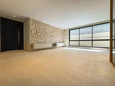 Casa com 5 Quartos à venda, 256m² no Jardim Amália, Volta Redonda