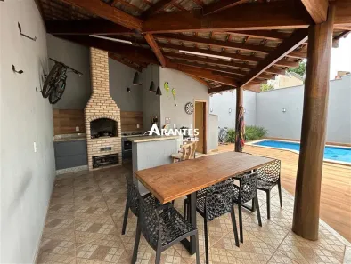 Casa com 3 Quartos à venda, 184m² no Tibery, Uberlândia