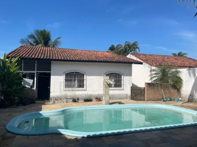 Casa com 4 Quartos para alugar, 120m² no Jardim Britânia, Caraguatatuba