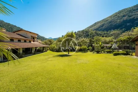 Casa com 5 Quartos para alugar, 350m² no Itaipava, Petrópolis