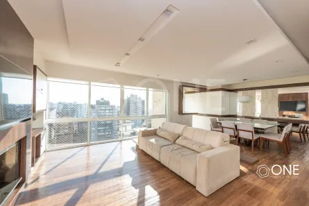 Apartamento com 2 Quartos para alugar, 136m² no Auxiliadora, Porto Alegre