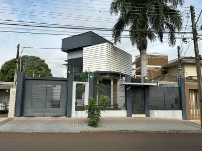 Casa com 4 Quartos à venda, 430m² no Centro, Cambé