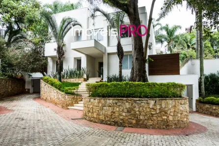 Casa de Condomínio com 3 Quartos à venda, 462m² no Jardim Petrópolis, São Paulo