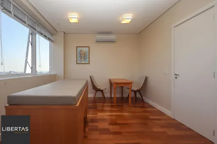 Sala Comercial com 1 Quarto à venda, 33m² no Mont Serrat, Porto Alegre