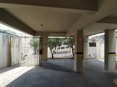 Apartamento com 1 Quarto para alugar, 100m² no Umuarama, Uberlândia