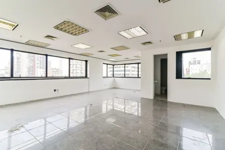 Ponto Comercial para alugar, 64m² no Indianópolis, São Paulo