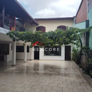 Casa de Condomínio com 3 Quartos à venda, 200m² no Jardim Caguassu, São Paulo